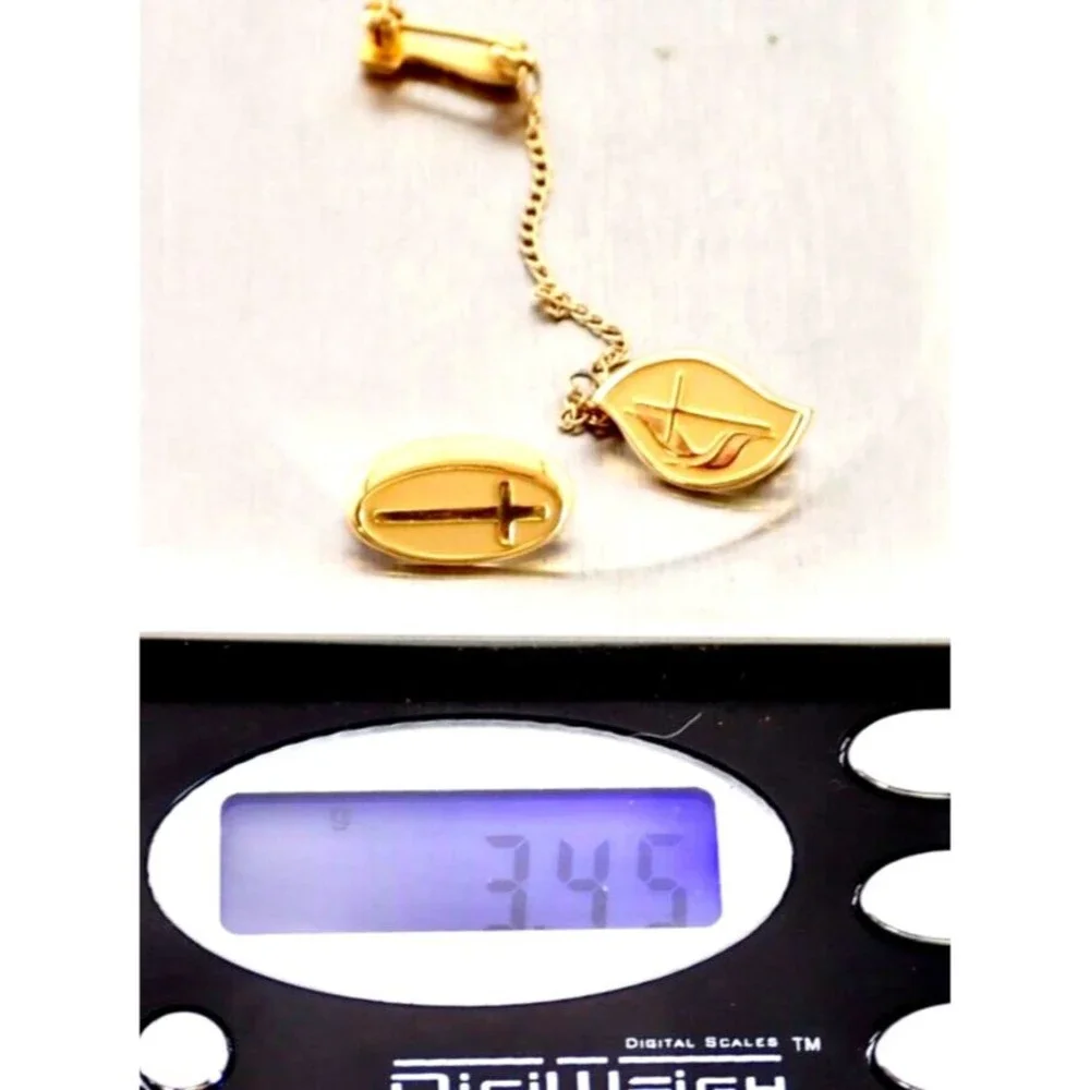 Unbranded gold cross