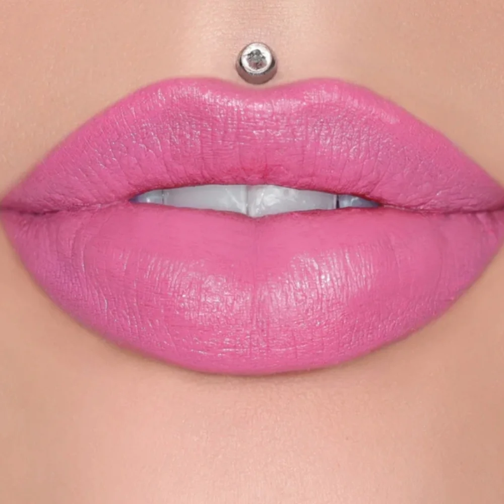 Jeffree Star described box finish