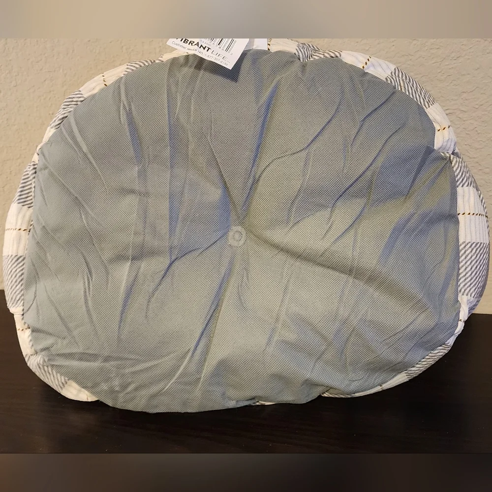 Cozy Plaid Pet Bed