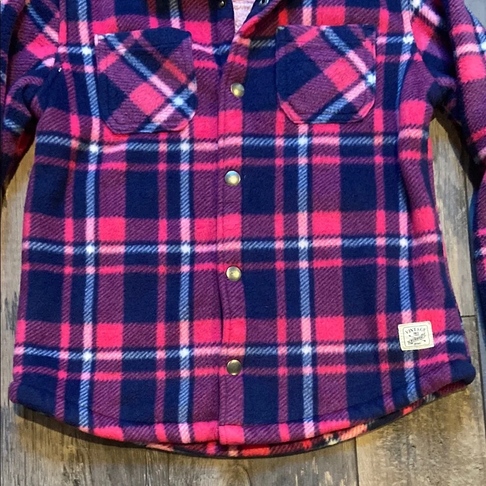 Weatherproof Vintage girl weatherproof