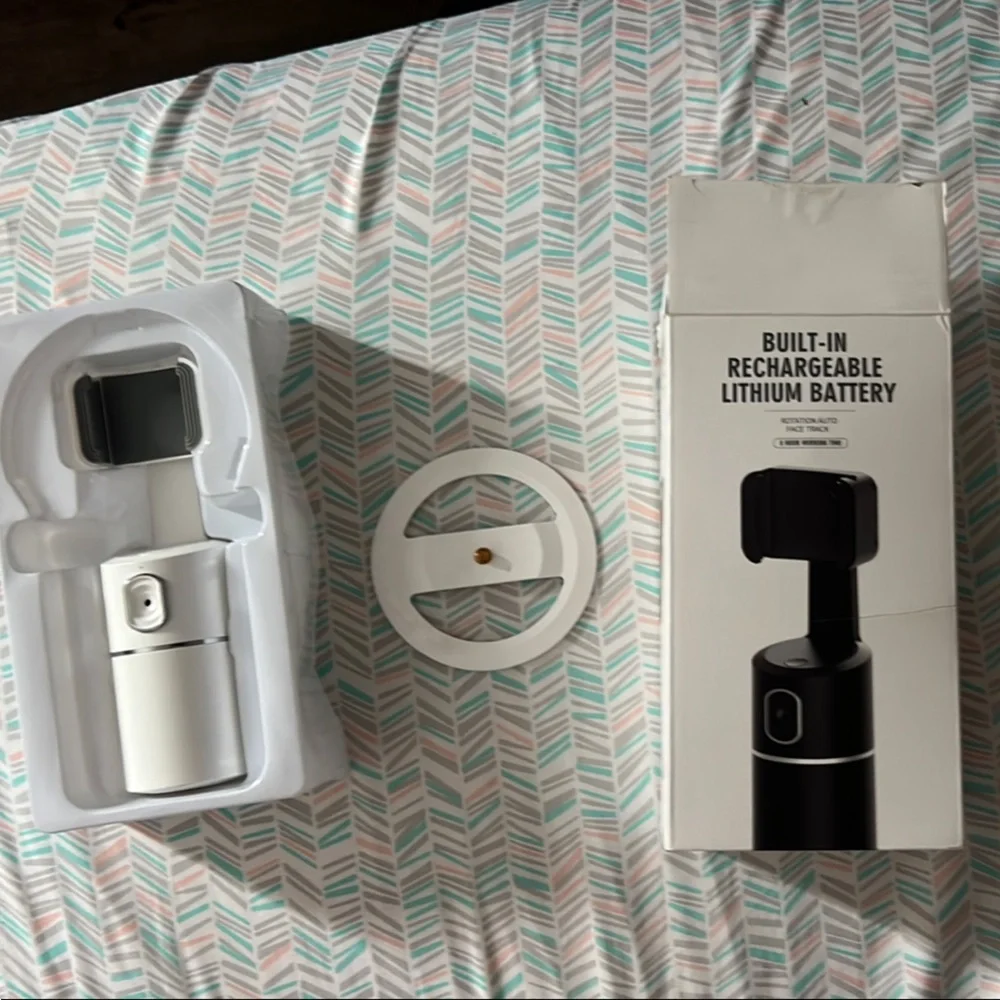 White Auto Face Tracking Phone Holder