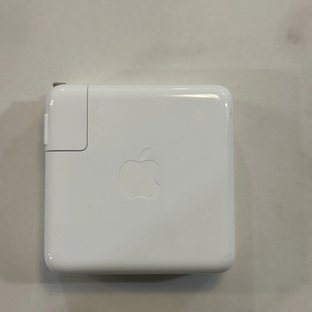 Apple 96w power adapter
