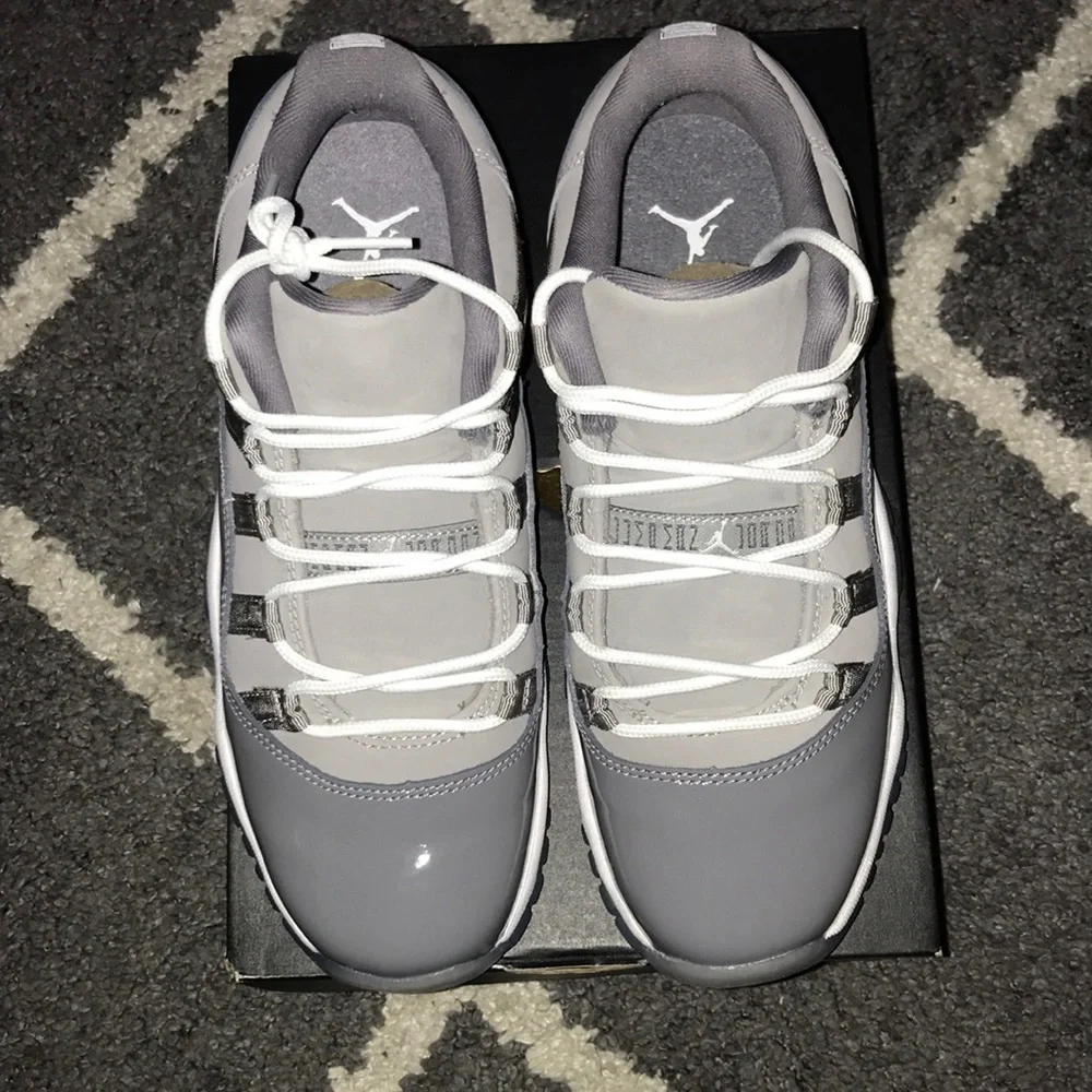 Air Jordan Low 11 Cool grey