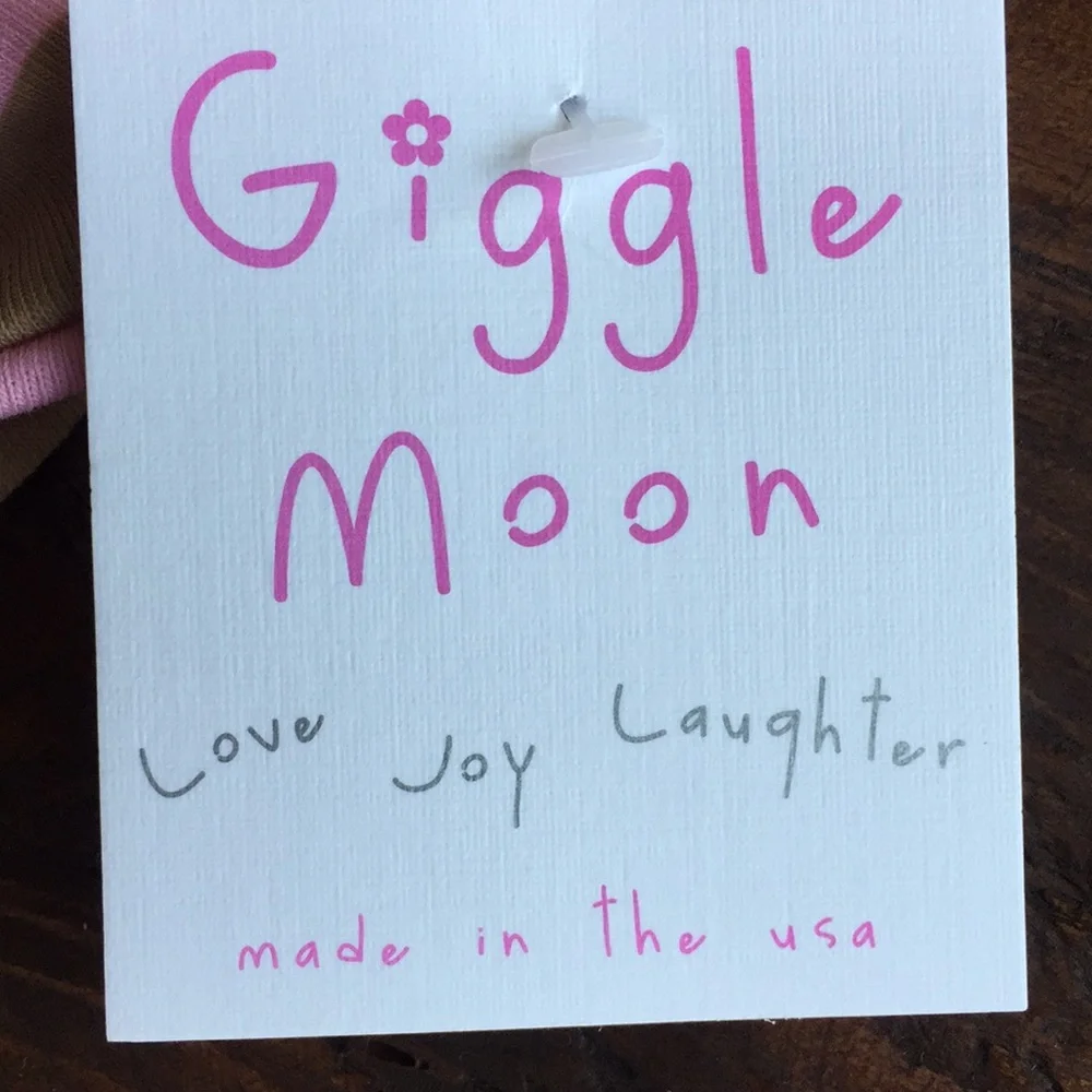 Giggle Moon multiples other