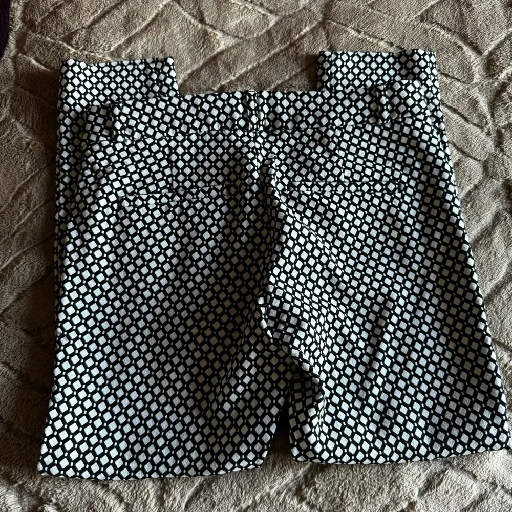 Black and White Geometric Patterned Pants EUC