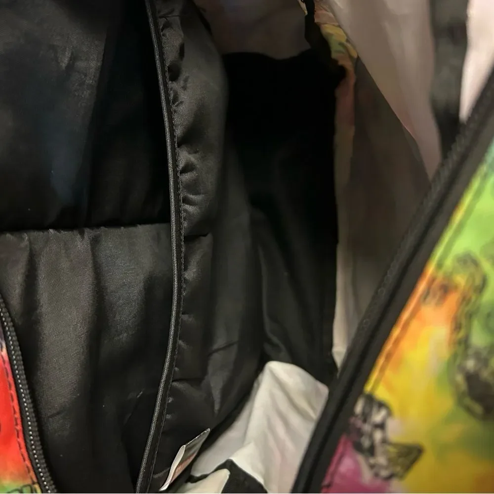 Marvel across pocket about