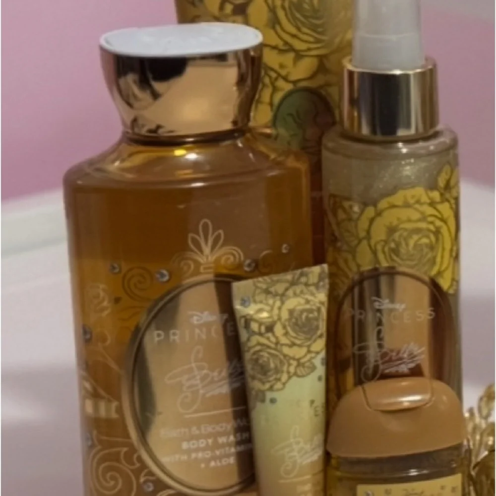 Bath & Body Works luxurious gold