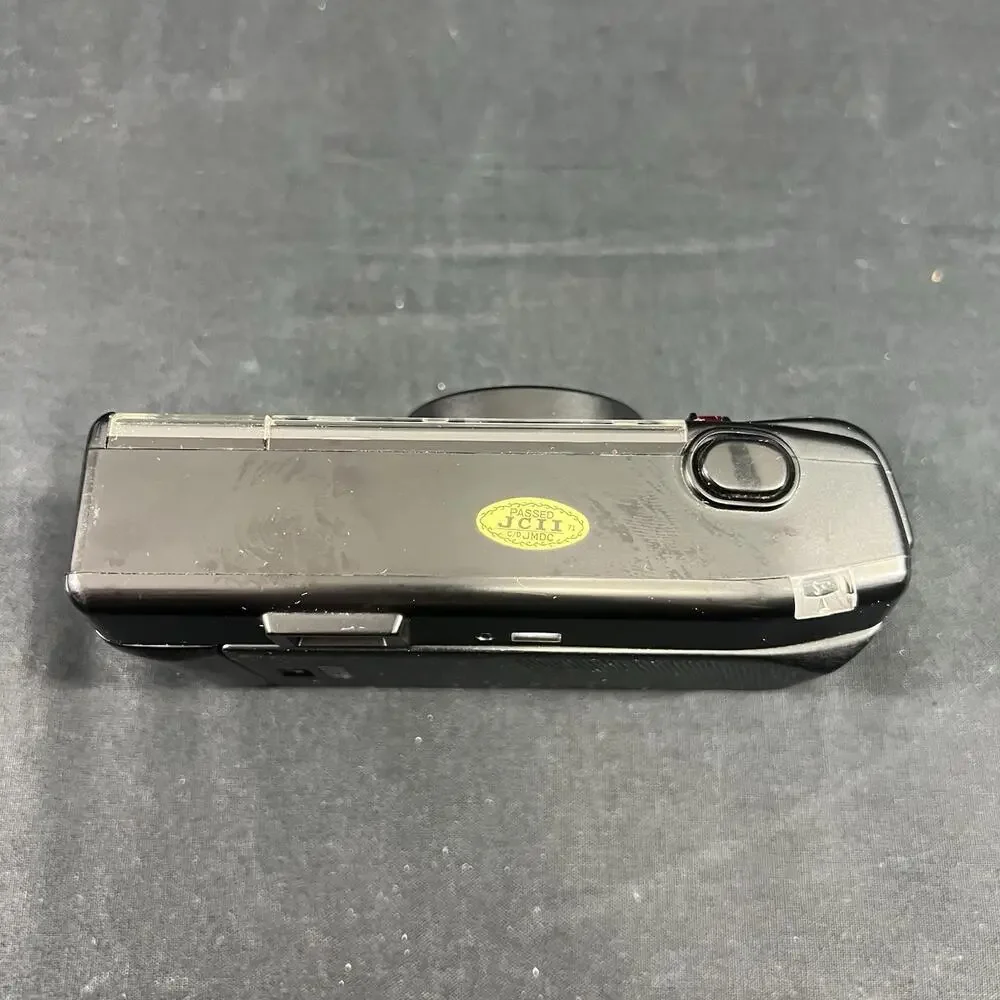 Nikon One Touch 35mm film Point & Shoot Camera 1:2.8 Lens - Bag & Manual