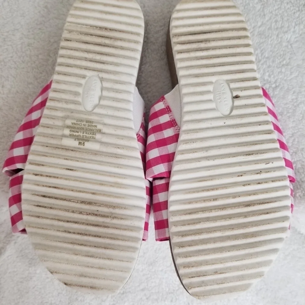 Anne Klein good pre
