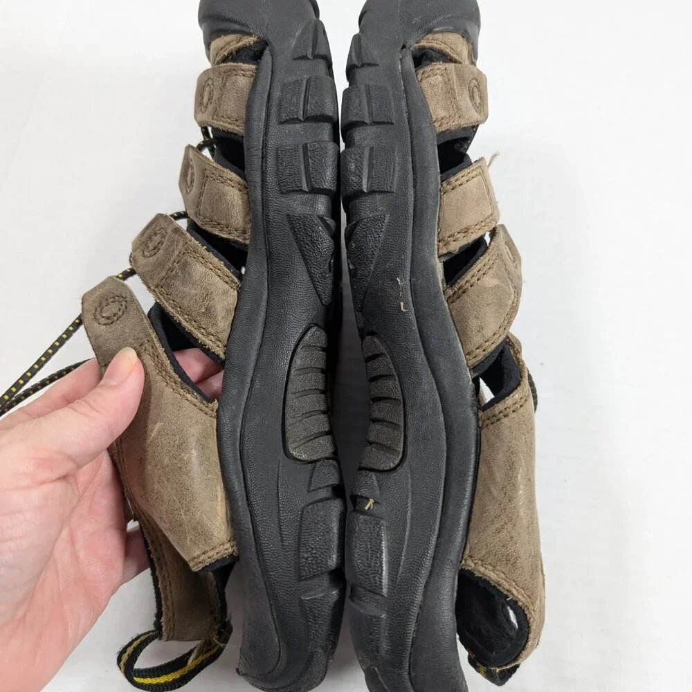 Keen Newport Bison Brown Water Shoes size 8.5 Mens