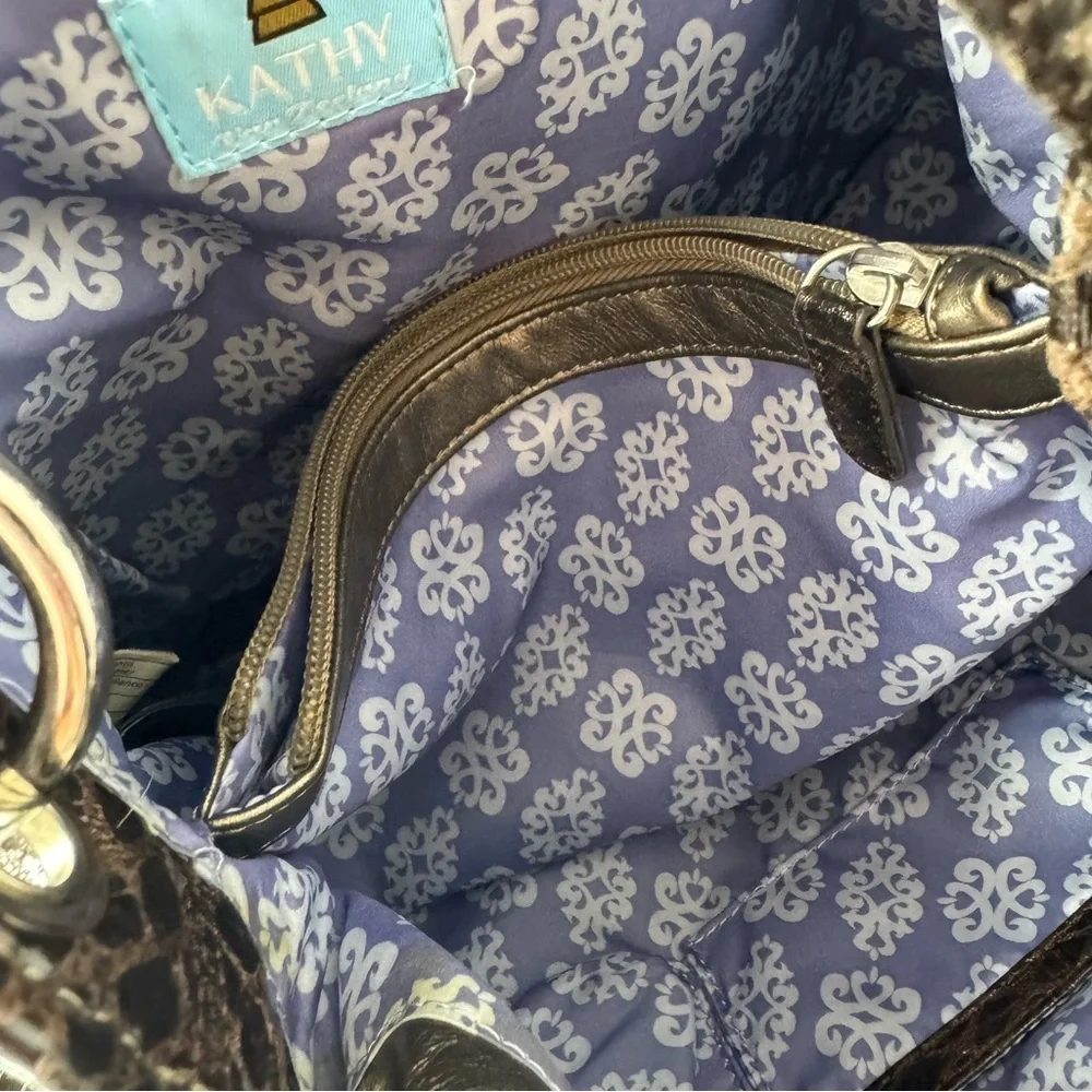 Kathy Van Zeeland bag purse vintage 2000s snake Elegant Black Gold Women's Bag