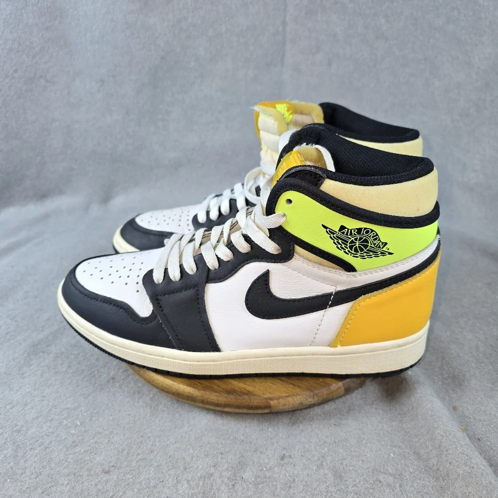 Size 8 - Air Jordan 1 High ‘Volt Gold’ - WORN WITH no BOX Shoe,snrakers