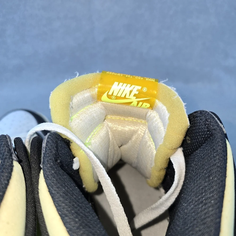 Size 8 - Air Jordan 1 High ‘Volt Gold’ - WORN WITH no BOX Shoe,snrakers