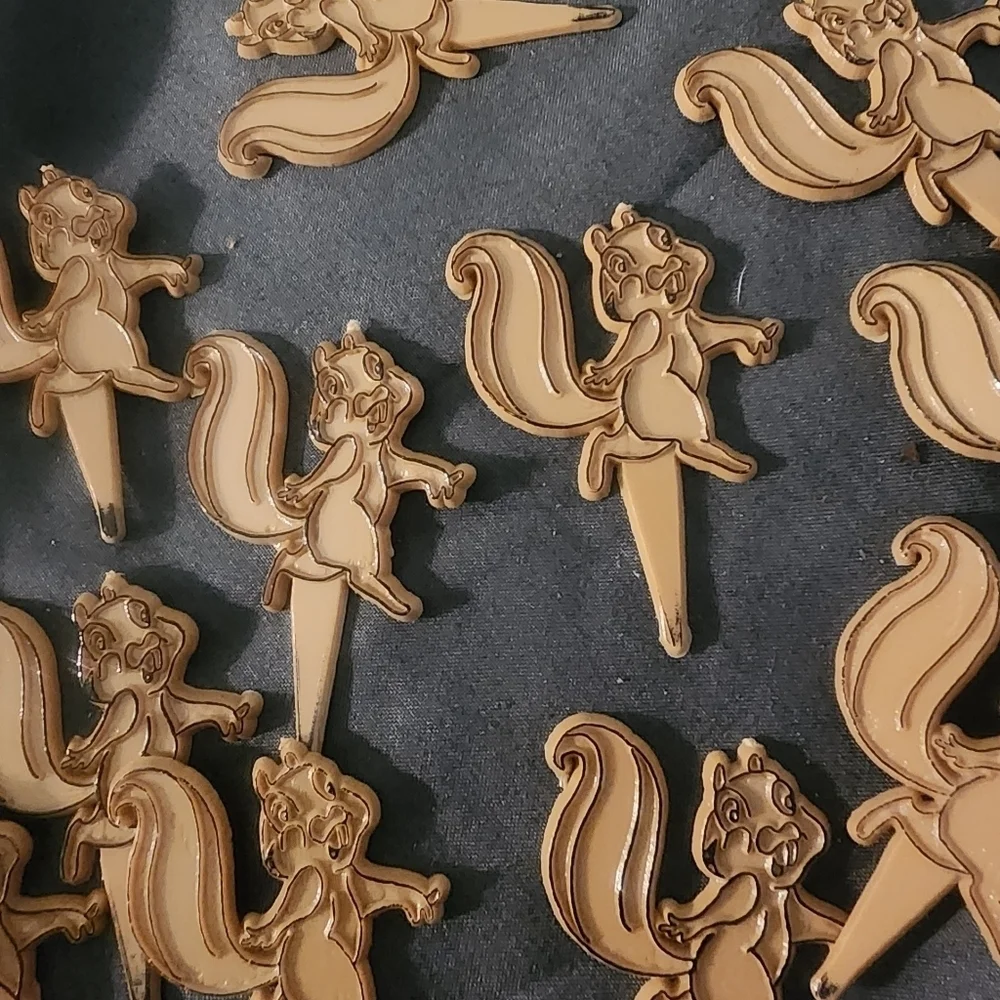 Vintage Chipmunk Chip n Dale Squirrels Cupcake decorations PICKS Cake Toppers 12