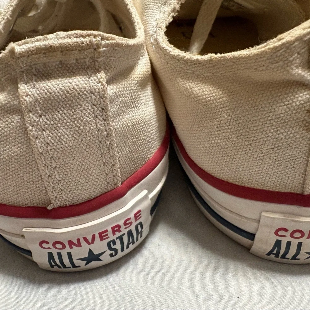 Converse stylish cream