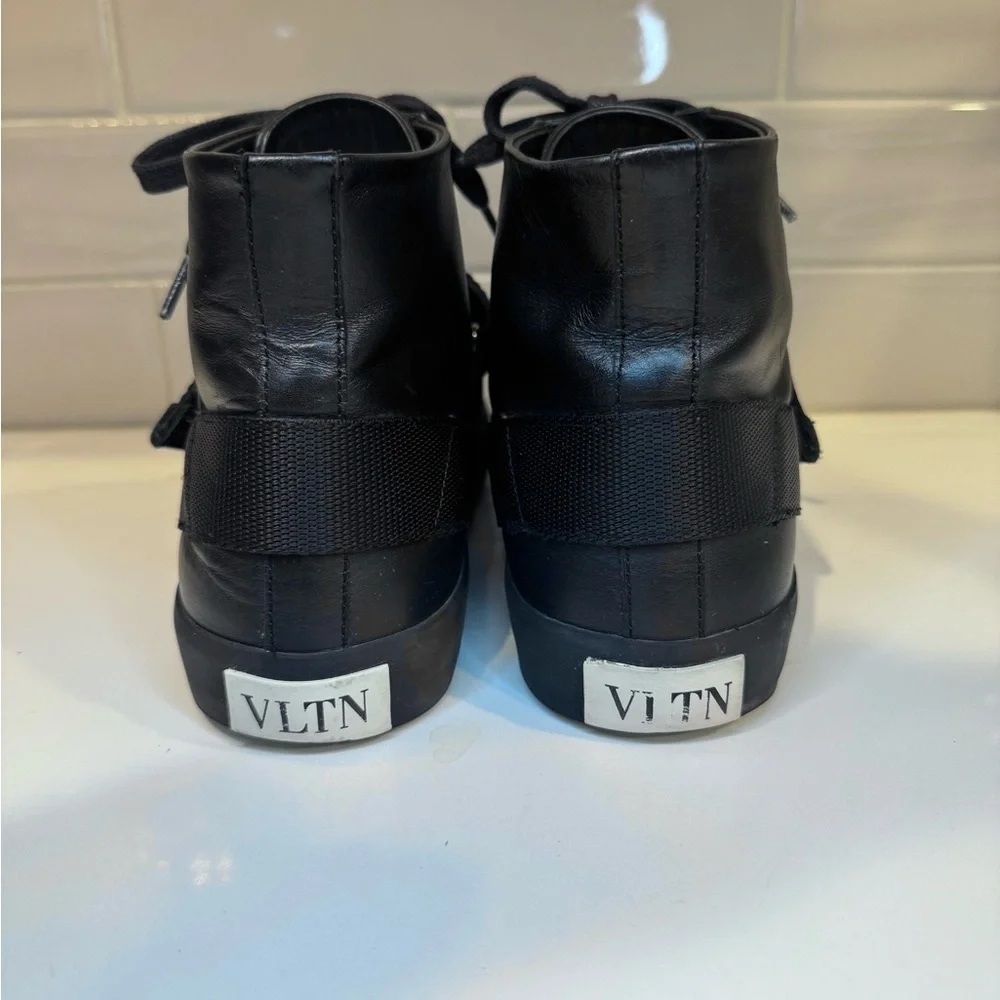 Valentino Garavani limited edition