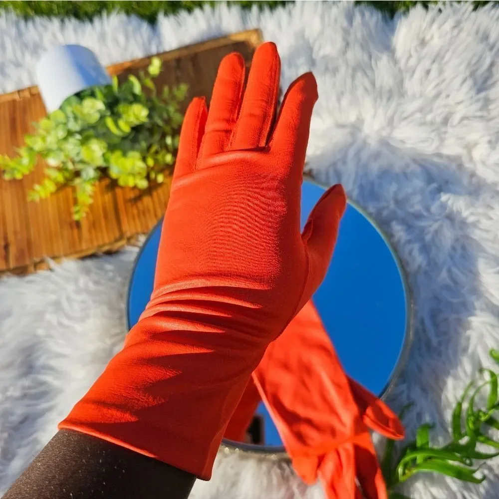 VTG Van Raalte 100% Nylon Stylish Orange Gloves. M/L Fit