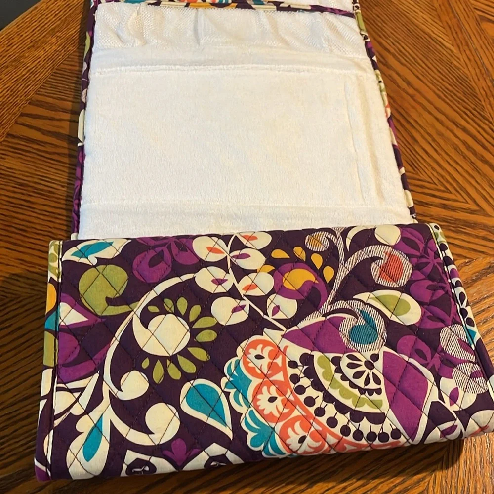Vera Bradley has velcro