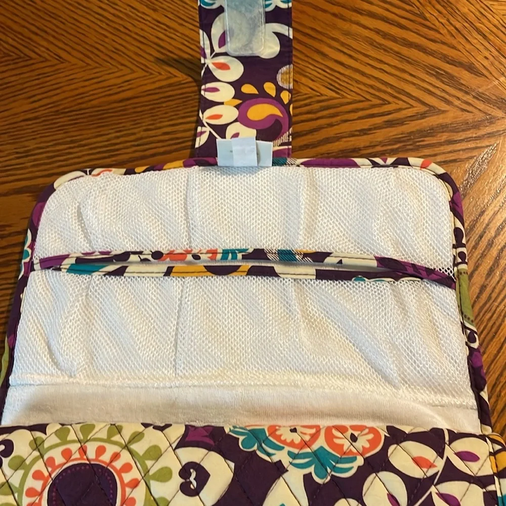Vera Bradley has velcro