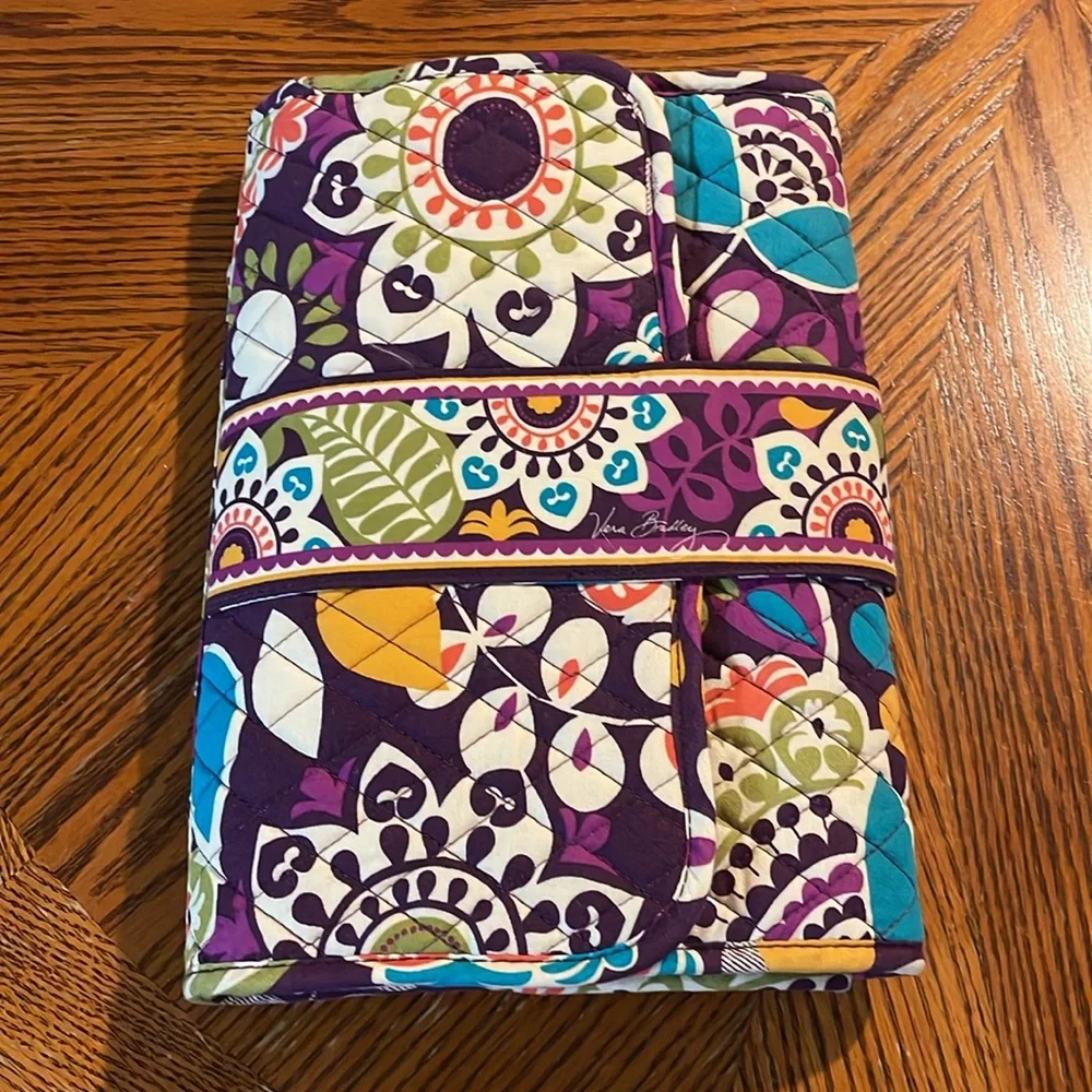 Vera Bradley has velcro