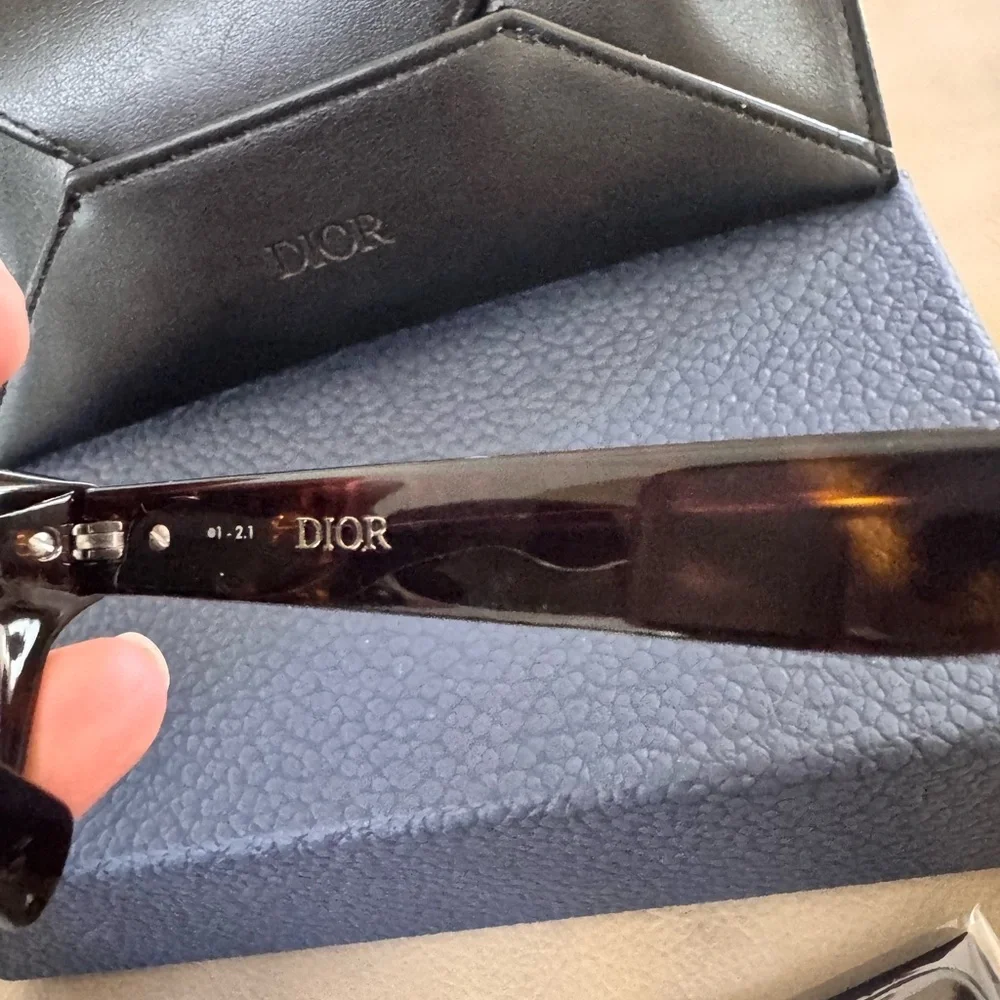Dior stylish black