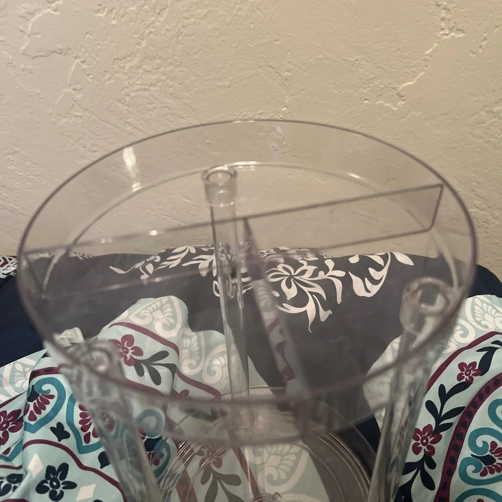 N/A transparent acrylic