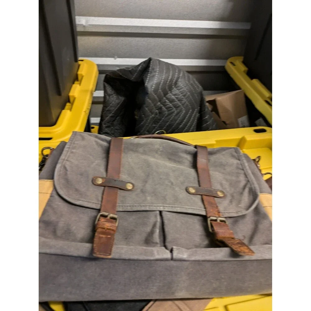 Unbranded messenger bag