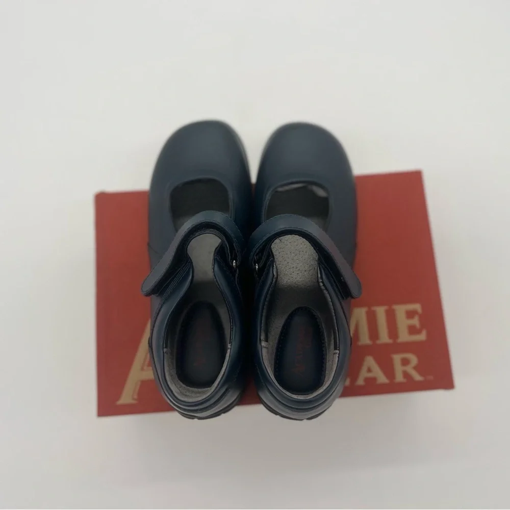 Académie Gear Lauren Girls Mary Jane Uniform Shoes, Kids, New 8.5 M