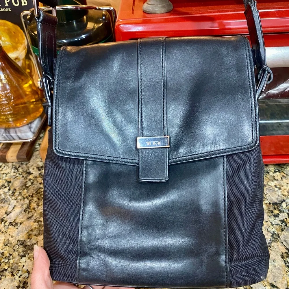 Tumi black messenger