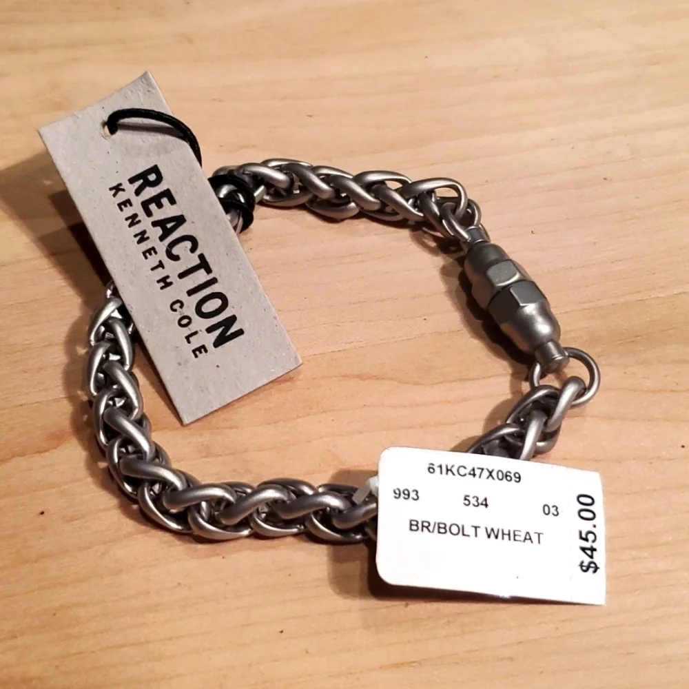 🏈NEW KENNETH COLE BRACELET