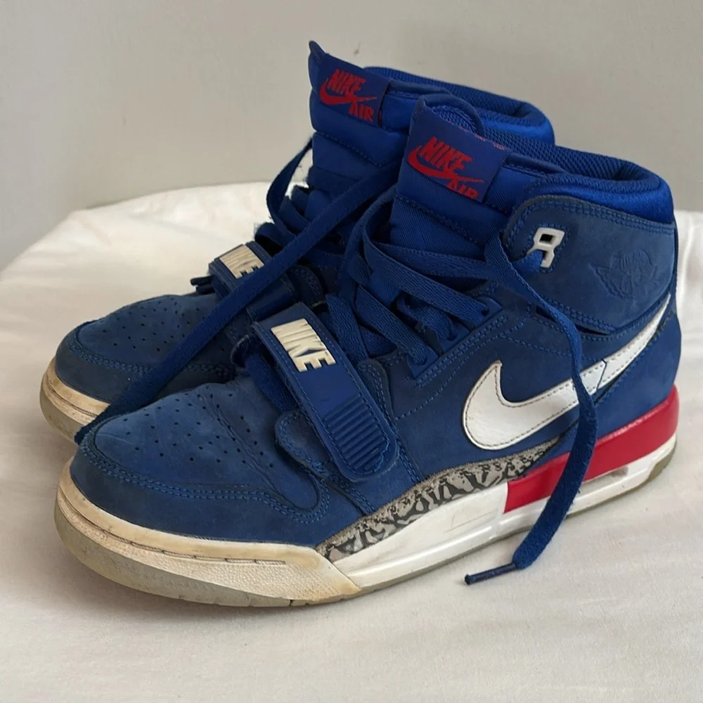Nike good preowned