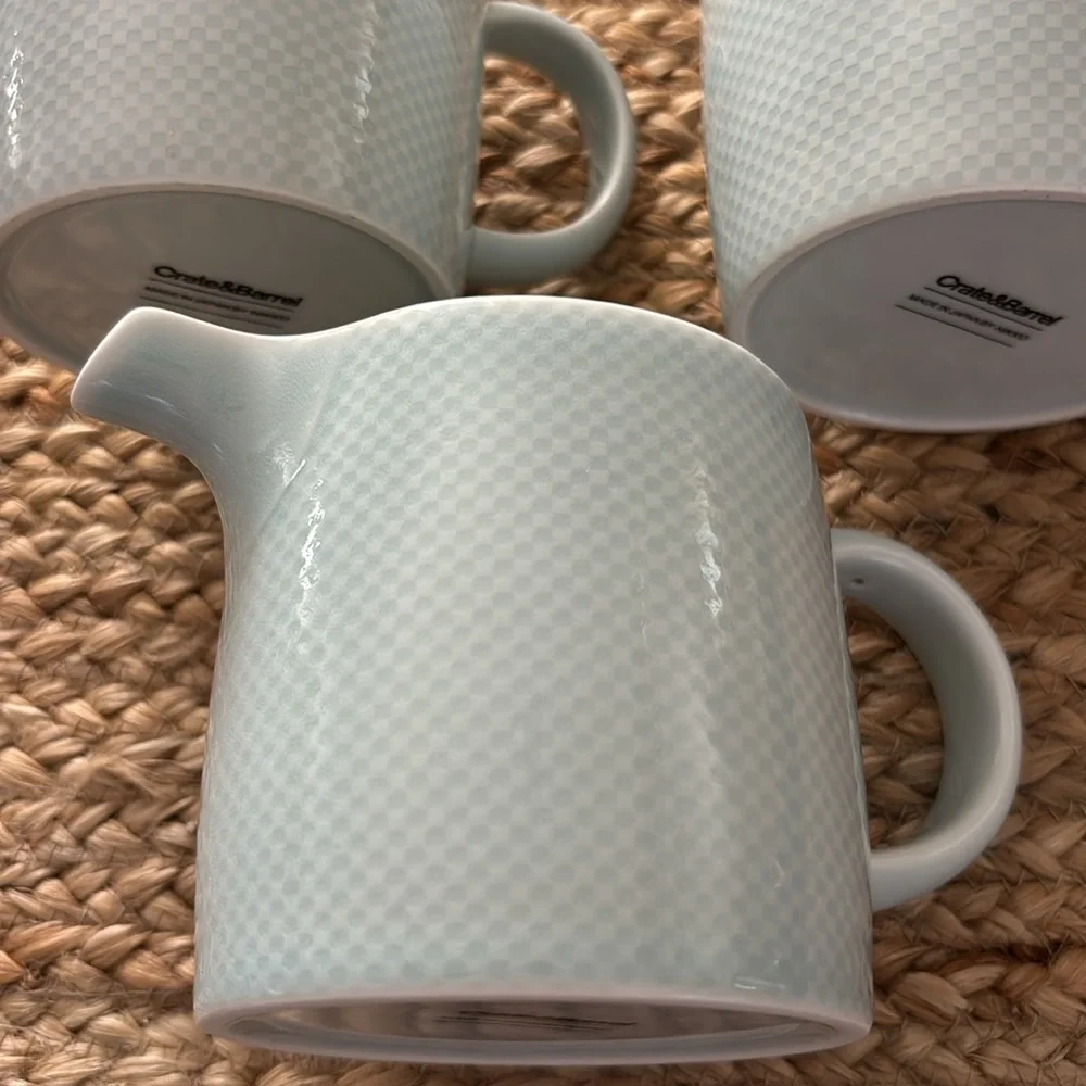 Crate&Barrel elevate your