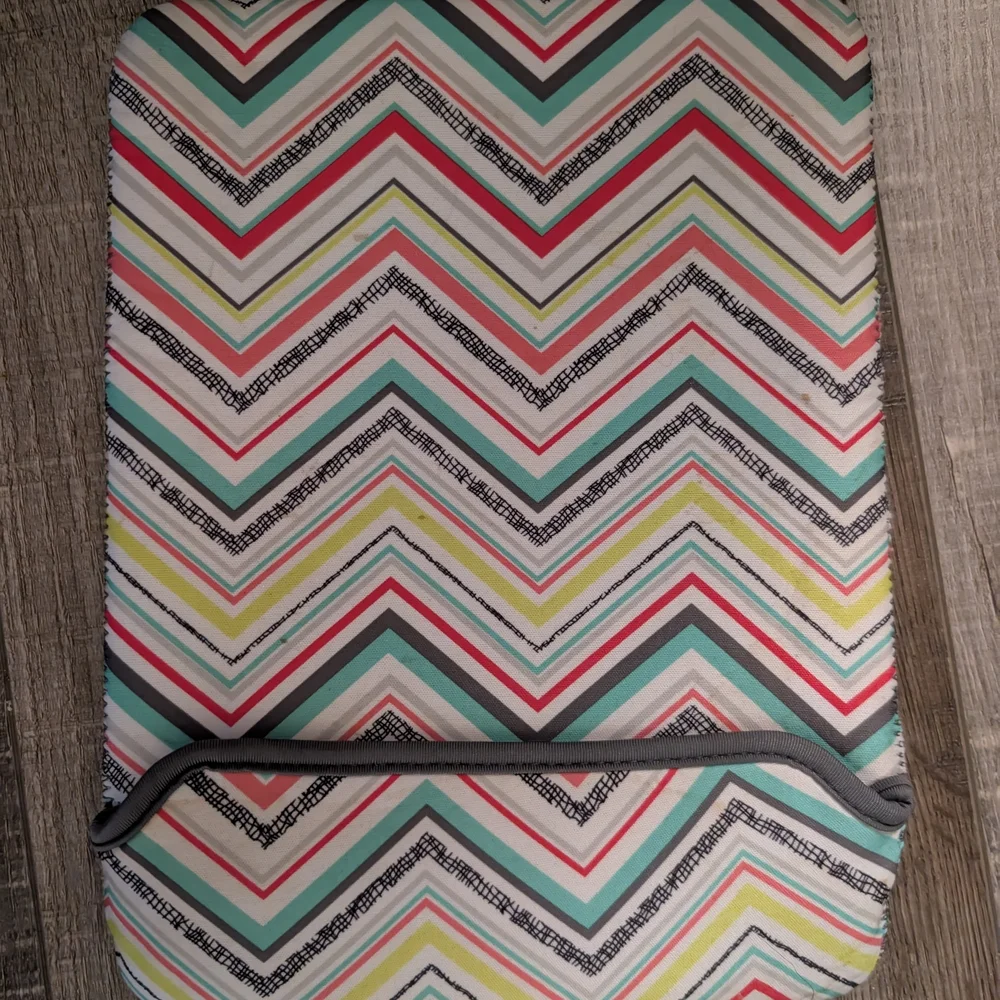 Thirty-One Multicolor Chevron Tablet Cover