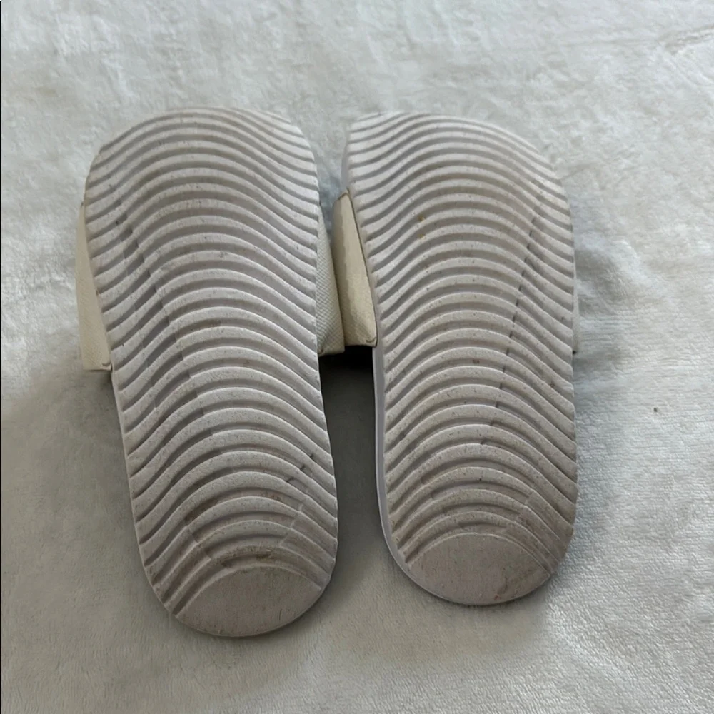 Nike comfortable perfect white