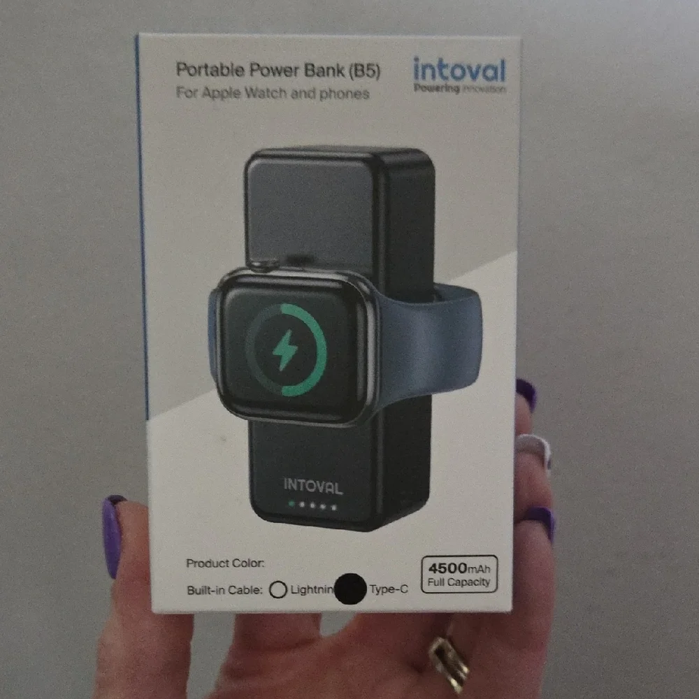 Black Wearables Charger Compact Design