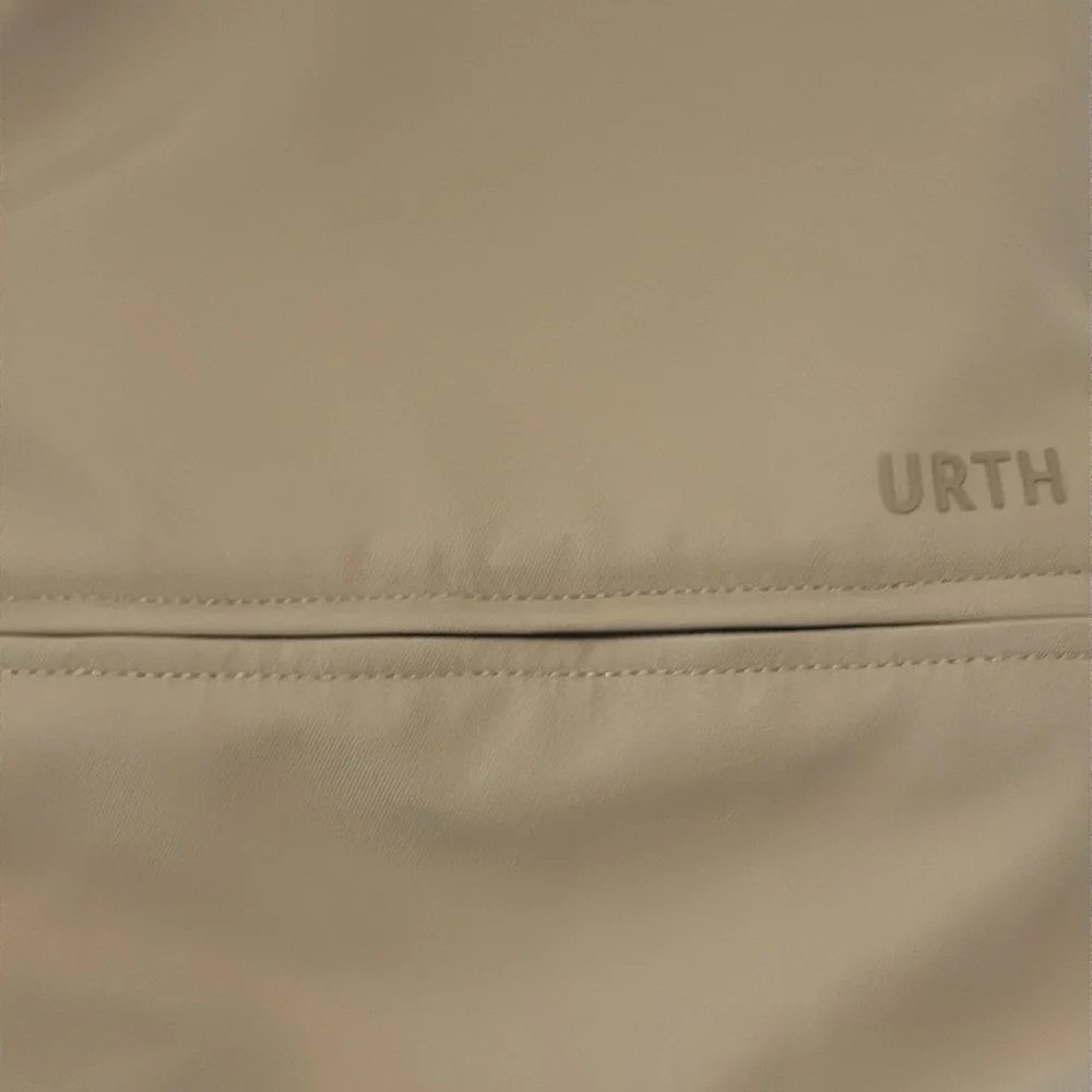 Urth used photoshoot
