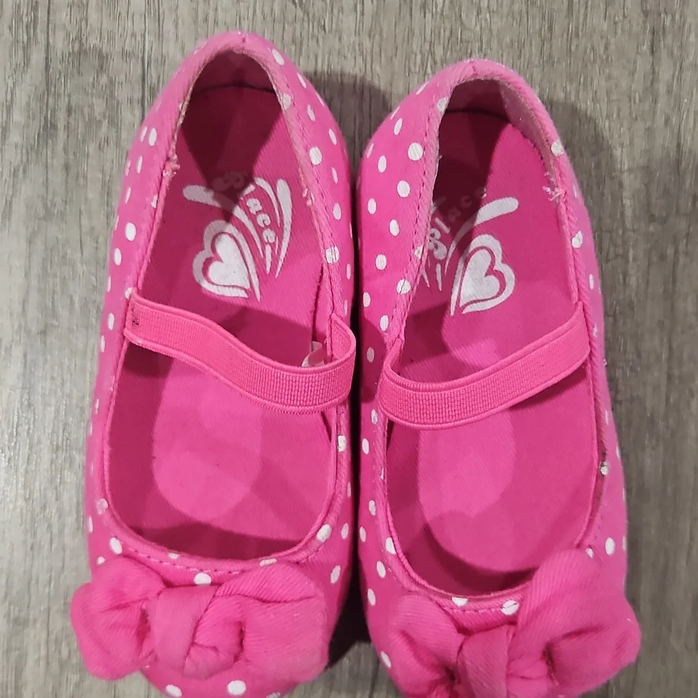 Place adorable pink