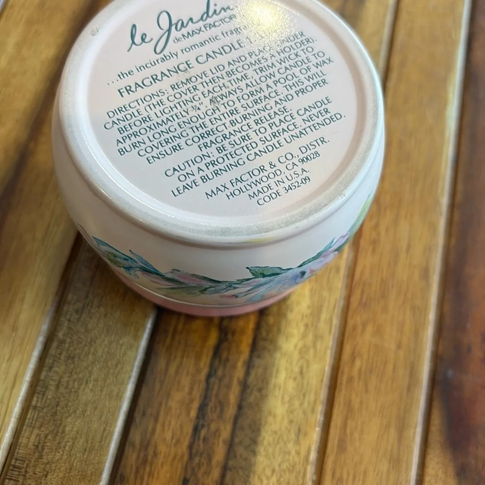 le jardin max factor lavender cassis