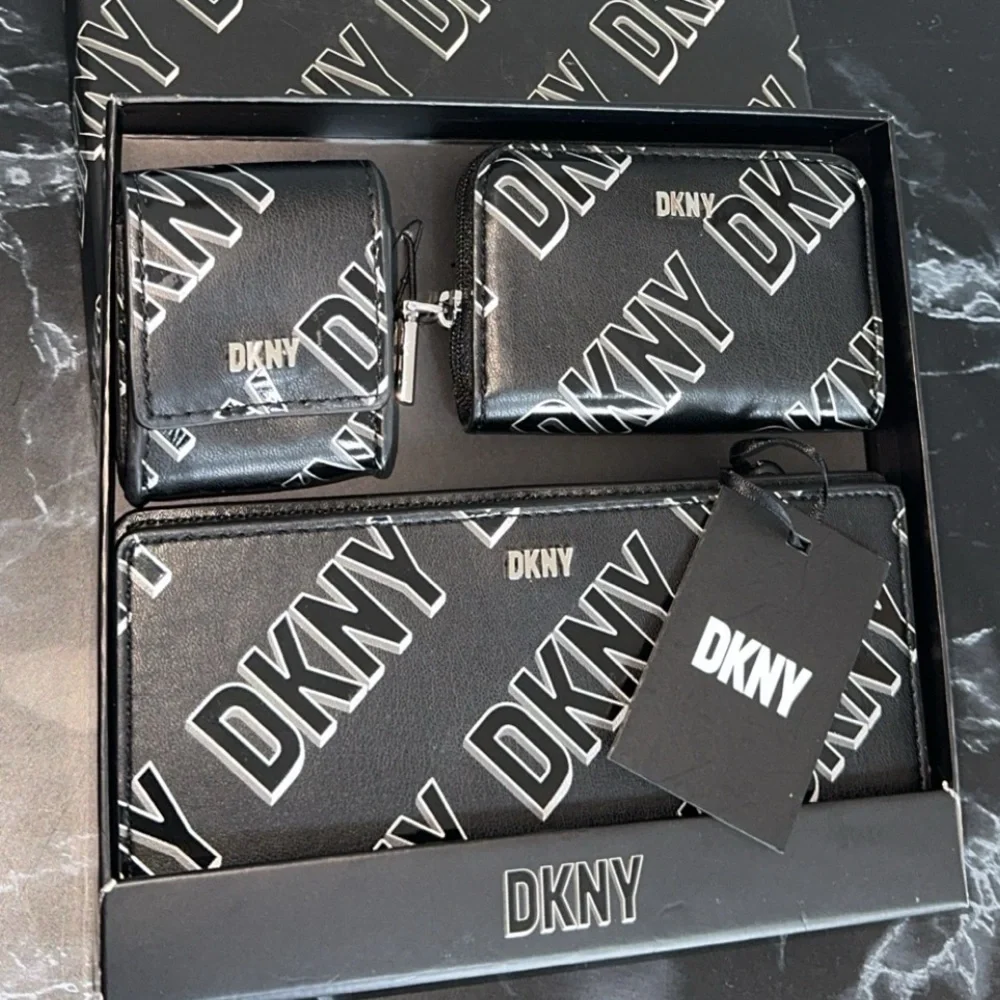Dkny 100% authentic