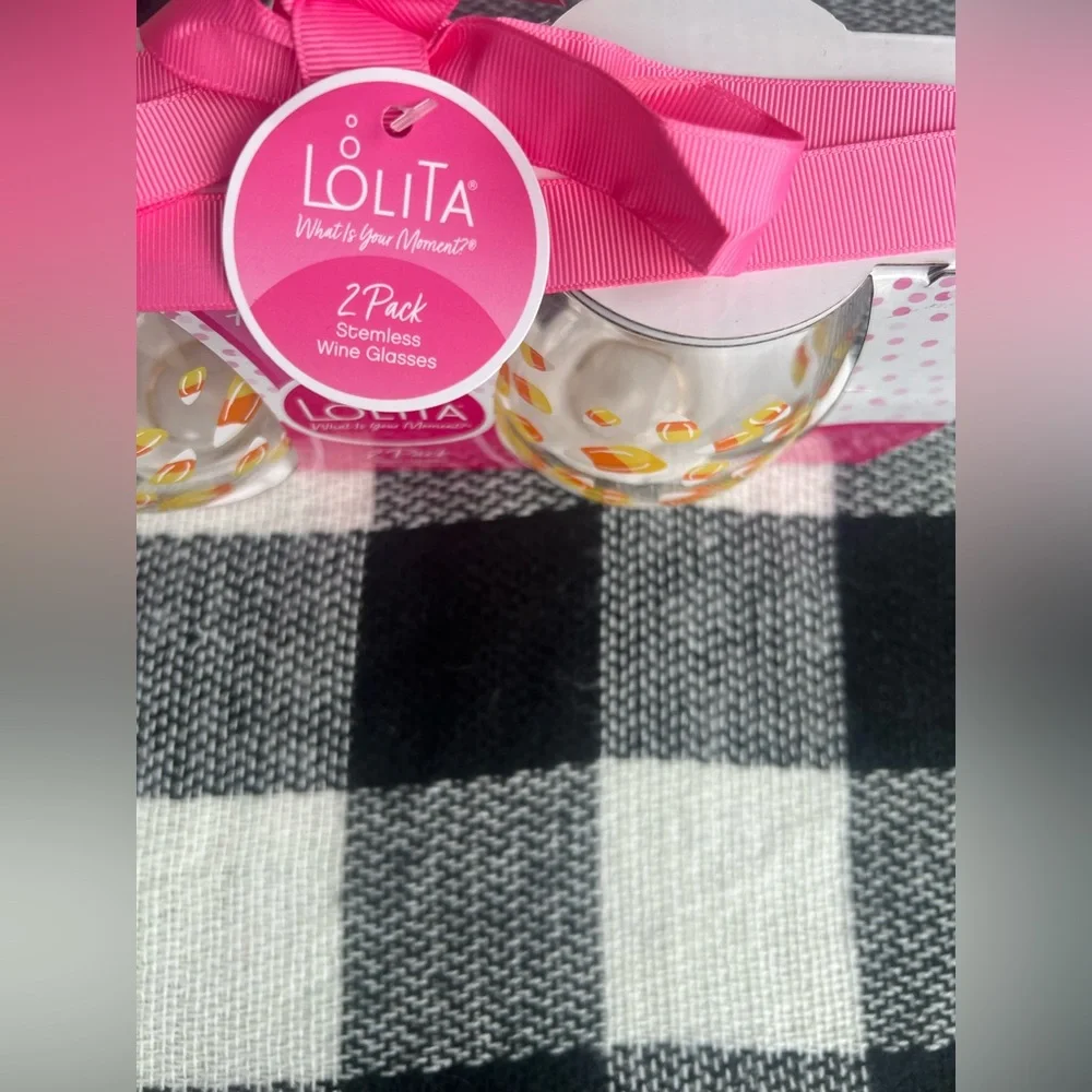 Lolita pair glasses