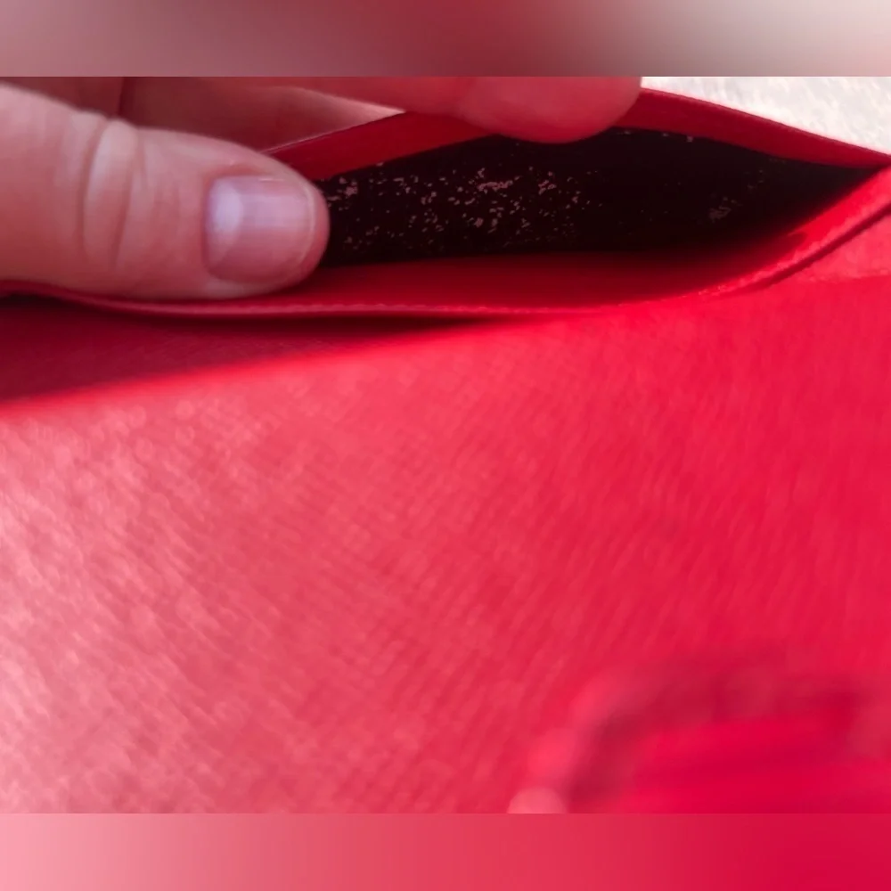 Louis Vuitton EUC Vintage Red EPI Porte Monnaie Viennois Bifold KissLatch Wallet