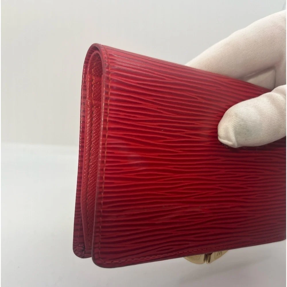 Louis Vuitton EUC Vintage Red EPI Porte Monnaie Viennois Bifold KissLatch Wallet