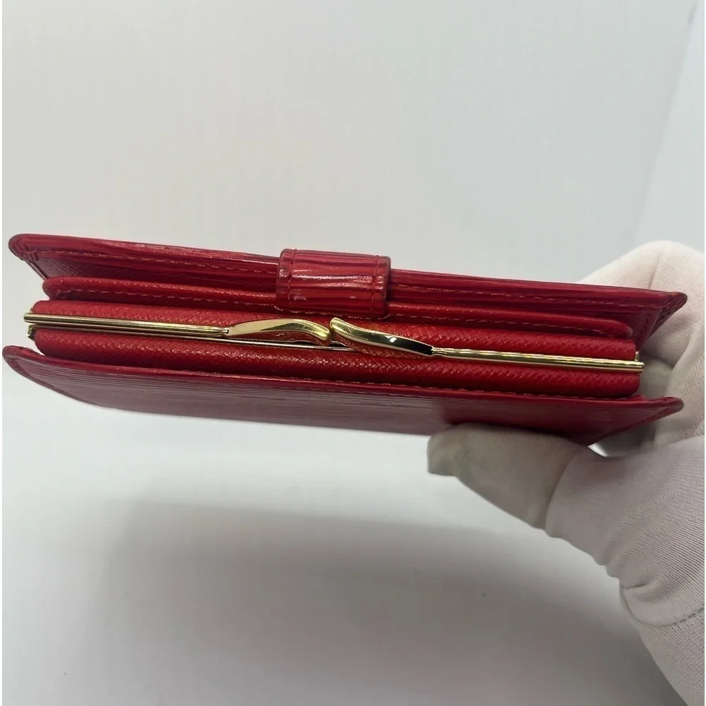 Louis Vuitton EUC Vintage Red EPI Porte Monnaie Viennois Bifold KissLatch Wallet