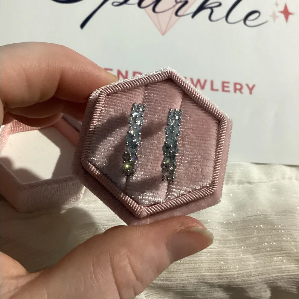 🌸Gorgeous Cz Diamond Cluster C Hoop half hoop earring hoops.