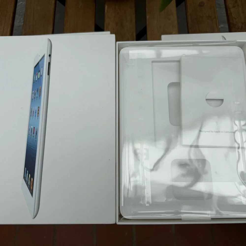 Apple ipad black