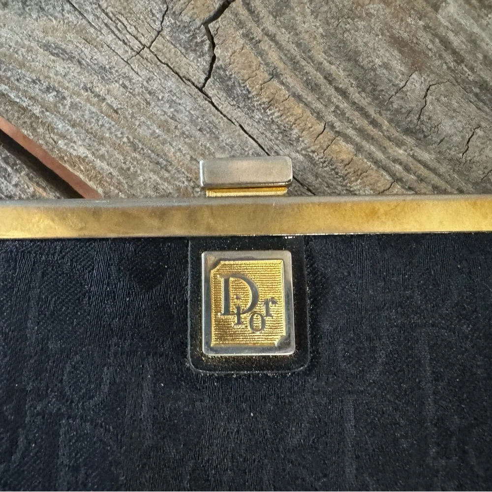 Dior pocket trim