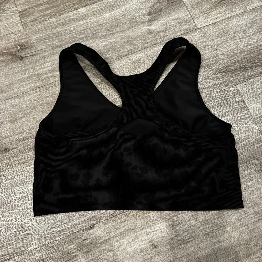 N/A black leopard