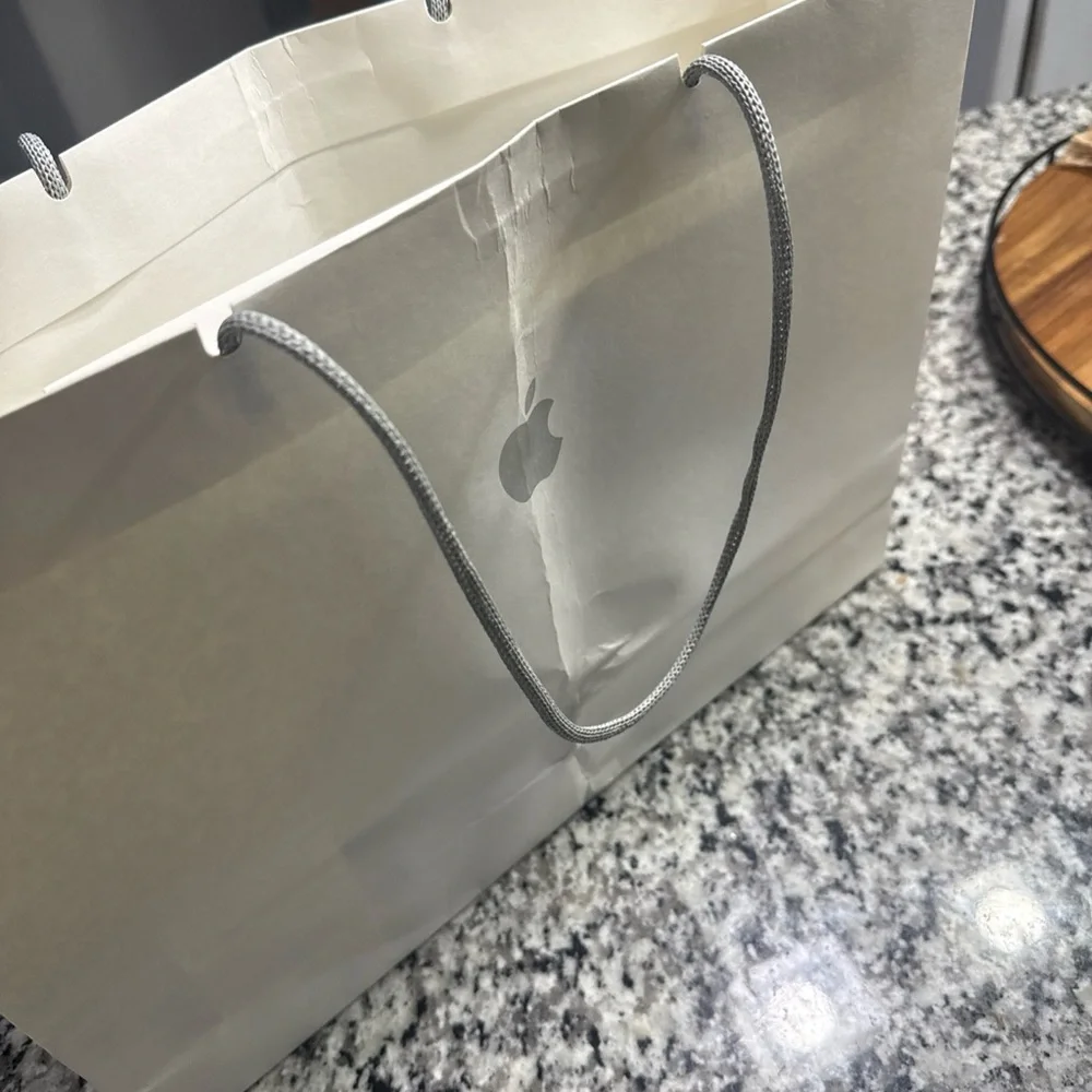Apple apples airpod