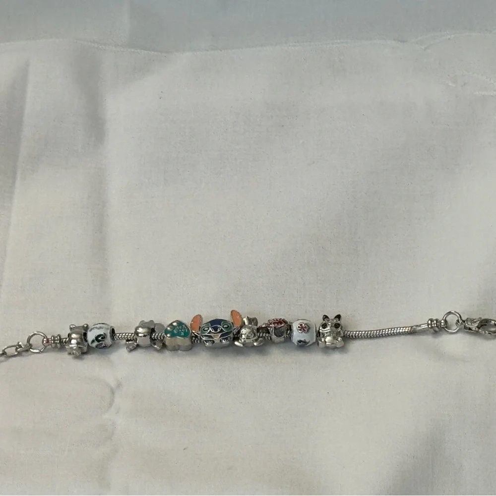 Stitch elegant silver