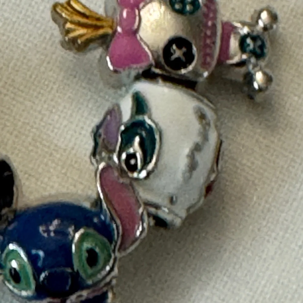Stitch elegant silver